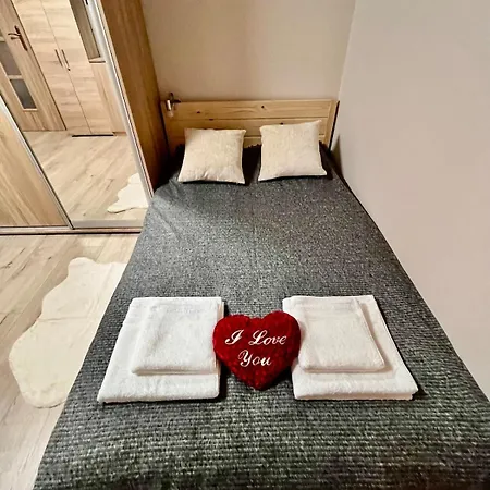 Skyview Serenity Apartment